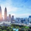 🏙️ رحلة ماليزيا – كوالالمبور ولنكاوي بين ناطحات السحاب والجزر الخضراء 🌿